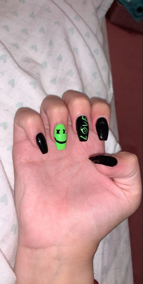 Peep Nails Ideas, Acrilyc Nails Design Ideas, Lil Peep Nails, Peep Nails, Nails Grunge, Long Acrylic Nail Designs, Edgy Nails, Goth Nails, Grunge Nails