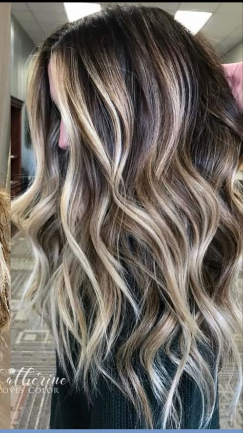 Hair Colors Highlights, Unique Highlights, Dark Brown Hair With Blonde Highlights, Blonde Highlights On Dark Hair, 2023 Ideas, Latest Hair Color, Brunette Hair With Highlights, Color Highlights, Balayage Hair Dark