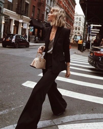 Mary Lawless Lee Hair, Mary Lawless Lee Style, Mary Lawless Lee, Happily Grey, Boston Fashion, Model Scout, Uni Life, Power Suit, Walk This Way