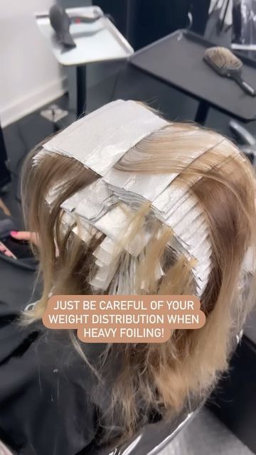 Aly Davis on Instagram: "Horizontal/Mohawk sectioning- such a staple for bold/heavy blonding 🥰 Moderate to thick weaves= more dimensional, creates more of that “ribboned” look you’ll hear clients ask for often Fine heavy slicing= great for creating more solid blonde looks with max boldness- just ensure you’re keep those slices very fine for a great growout! CLASS TIX STILL AVAILABLE! 🥳 Next up: D A L L A S‼️ 8.7.22" Heavy Weave Highlights Blondes, Full Highlight Sectioning, Weaving Vs Slicing Highlights, Partial Highlights Foil Placement, Lived In Blonde Foil Placement, Solid Blonde, Blonde Looks, Blonde Weave, Color Formulas