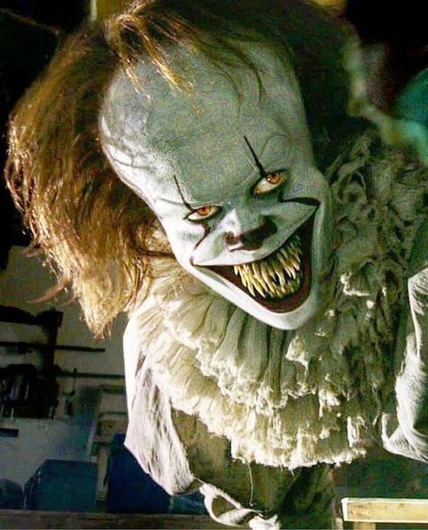 Halloween Wallpaper Iphone Scary, Wallpaper Iphone Scary, Horror Wallpapers Hd, Bill Skarsgard Pennywise, It Chapter 2, Horror Photos, Jason Vorhees, It The Clown, Clown Horror