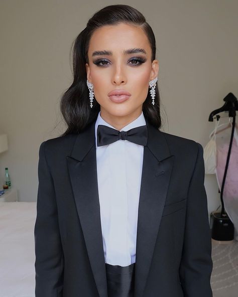 אורטל אלימלך פוניי on Instagram: “LIVIA ✖️ CANNE FESTIVAL ❤️‍🔥 _____________________________________ Hair @sashahere Gorgeous @livia BEAUTY BY @ortalelimeleh1…” Women Suit Hairstyle, Female Tuxedo Suit, Womens Tuxedo Outfit Wedding, Female Tuxedo, Womens Tuxedo Outfit, Female Tux, Girl Tuxedo, Women In Tie, Tuxedo Women