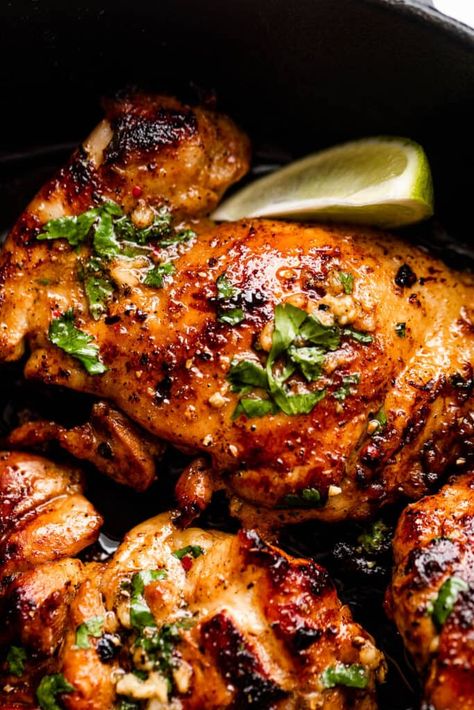 Cilantro Lime Marinade, Lime Marinade For Chicken, Chicken Thigh Marinade, Lime Chicken Recipes, Cilantro Chicken, Grilled Chicken Thighs, Southwest Chicken, Boneless Chicken Thigh Recipes, Cilantro Lime Chicken