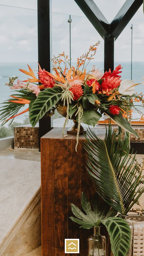 Tropical Boho Floral Arrangements, Low Tropical Centerpieces Wedding, Spring Wedding Mexico, Tropical Arrangements Centerpieces, Tropical Floral Wedding Arch, Tropical Wedding Lighting, Tropical Flower Wedding Decor, Fall Tropical Wedding Flowers, Tropical Boho Centerpiece