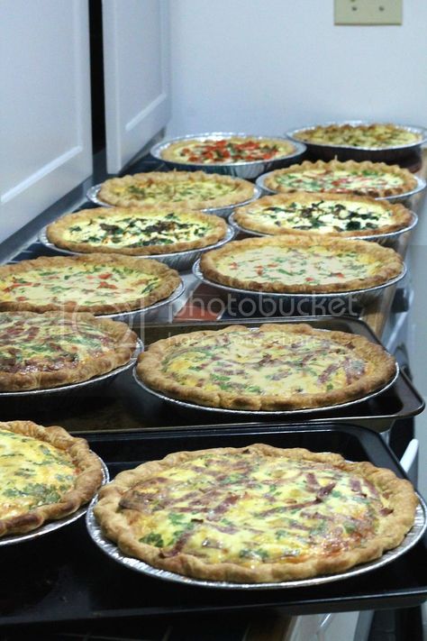 Quiche Buffet, Ladies Luncheon Menu Ideas, Brunch Ideas For A Crowd, Luncheon Recipes, Brunch Quiche, Wedding Shower Brunch, Luncheon Menu, Luncheon Ideas, Savory Tarts