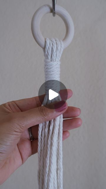 How To Tie A Macrame Knot, Gathering Knot Macrame, Gathering Knot, Macrame Weaving, Hat Hanger, Macrame Curtain, Macrame Knot, Curtain Ties, Macrame Bag