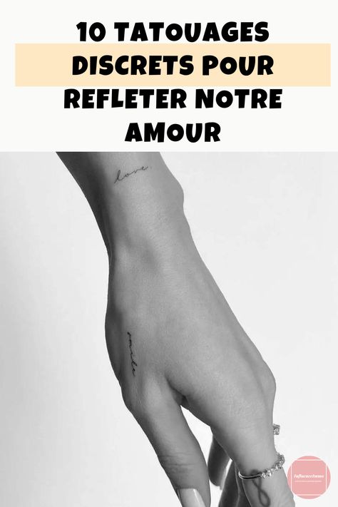 Et c’est ainsi que les petits tatouages ​​​​originaux sont à la pointe de la tendance et chaque jour, de plus en plus de personnes parient sur le fait de porter des mots, des dessins ou des symboles avec leurs souvenirs pour toujours sur leur peau. Les Couples, La Pointe, Porter, Tattoos