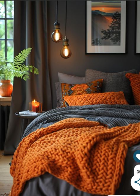 Autumn Bedroom Decor Cozy, Earthy Bedrooms, Earthy Modern Bedroom, Burnt Orange Bedroom, Retreat Bedroom, Airbnb Bedroom, Earthy Modern, Modern Bedroom Ideas, Earthy Bedroom