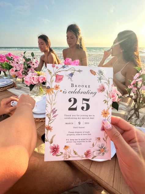 Beach Picnic Table, Picnic Invitations, 25th Birthday Parties, Picnic Birthday Party, 20th Birthday Party, Beach Birthday Party, Cute Birthday Ideas, Birthday Dinner Party, Picnic Birthday