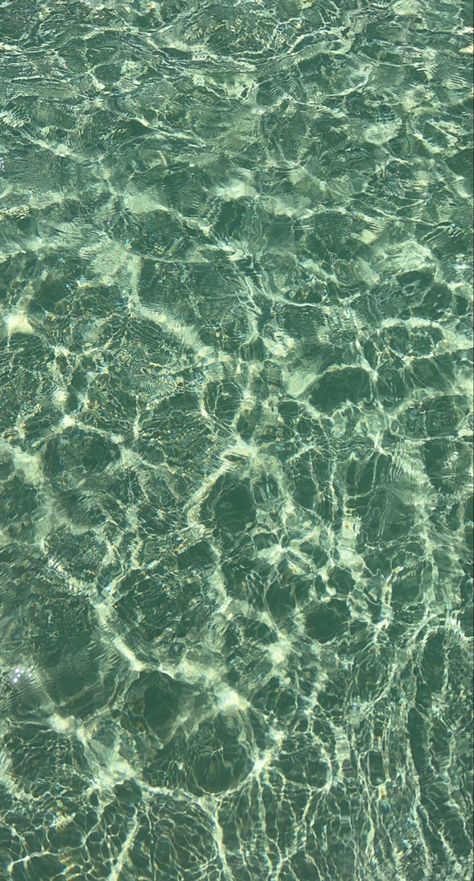 Verde Smeraldo Aesthetic, Green Water Wallpaper, Green Aesthetic Pictures For Wall, Seafoam Wallpaper, Seafoam Green Wallpaper, Green Ocean Aesthetic, Green Esthetics Background, Green Water, Seafoam Green Aesthetic