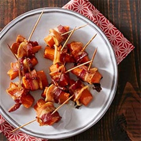 Tortillas Recipes, Easy Tortilla Recipe, Sweet Potato Bites, Sweet Potato Bacon, Tortilla Chip Recipe, Recipes With Ingredients, Bacon Crisps, Sweet Potatoe Bites, Sweet Potato Cinnamon