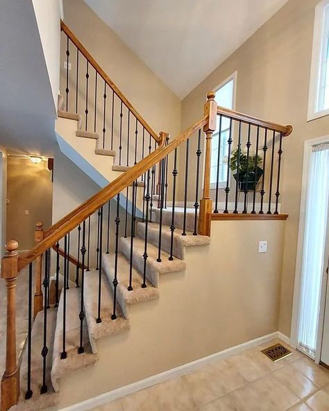 Sherwin Williams Kilim Beige paint color review Kilim Beige Living Room, Kiln Beige Sherwin Williams, Kilim Beige Coordinating Colors, Kilim Beige Sherwin Williams, Sherman Williams Paint, Shaker Beige, Beige Paint Colors, Honey Oak Cabinets, Stair Rails