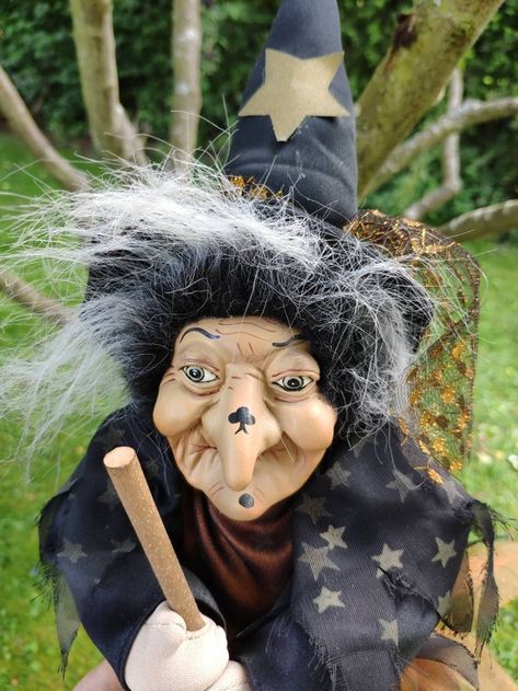 A German Kitchen Witch Brings Good Luck to Your Kitchen! Kitchen Witch Doll Diy, Kitchen Witch Decor, German Traditions, Norwegian Kitchen, Kitchen Witches, Kitchen Witch Doll, Halloween Yard Displays, German Kitchens, Witch Dolls