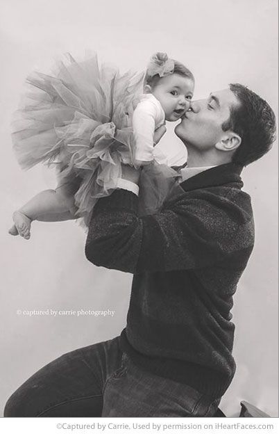 Baby Daddy Bebé Papi Papá Father Daughter Photos, Father And Baby, Fathers Day Photo, Foto Baby, Dad Baby, Father Daughter, Newborn Pictures, Baby Photoshoot, Baby Pictures