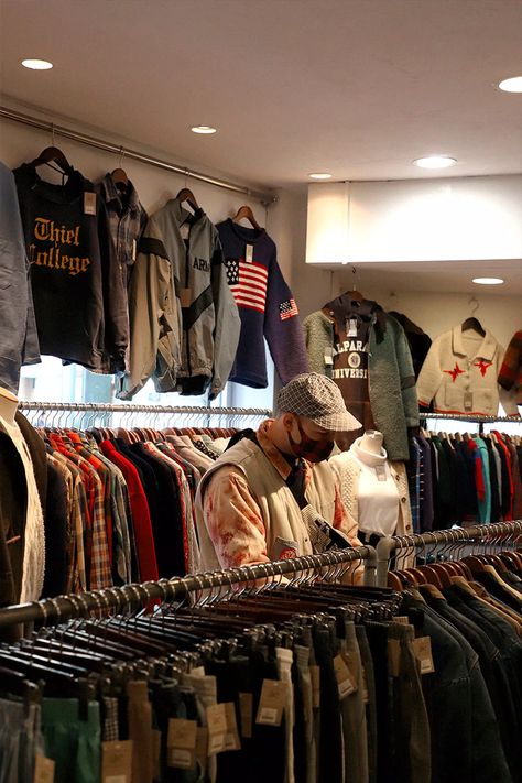 The Ultimate Tokyo Vintage Store Guide Tokyo Clothing, Hipster Style Outfits, Tokyo Vintage, Vintage Stores, Vintage Woolrich, Americana Fashion, Aviator Jackets, Vintage Americana, Wool Shirt