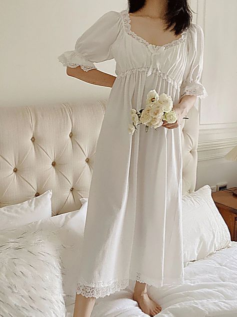 Victorian Night Dress, Trendy Summer Fits, Girls Nightgown, White Vintage Dress, Cotton Nightgown, Vintage Nightgown, Night Dress For Women, Fashion Design Dress, Nightgowns