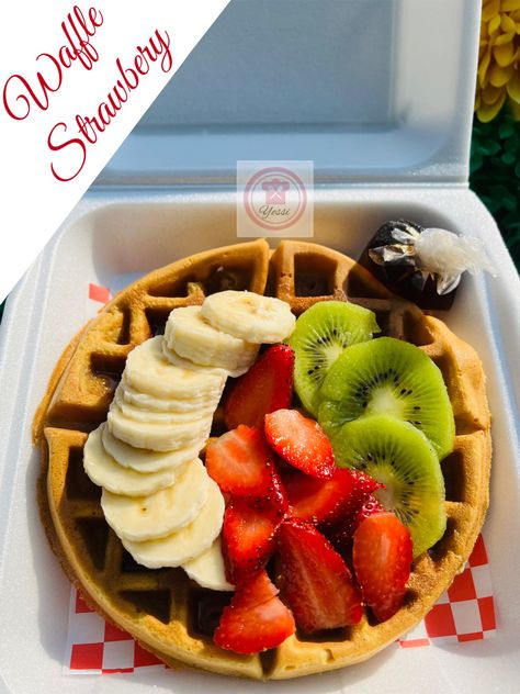 Waffles Decorados, Waffle Aesthetic, Waffles Ideas, Waffle Shop, Dessert Waffles, Crepes And Waffles, Birthday Breakfast, Breakfast Waffles, Healthy Bowls