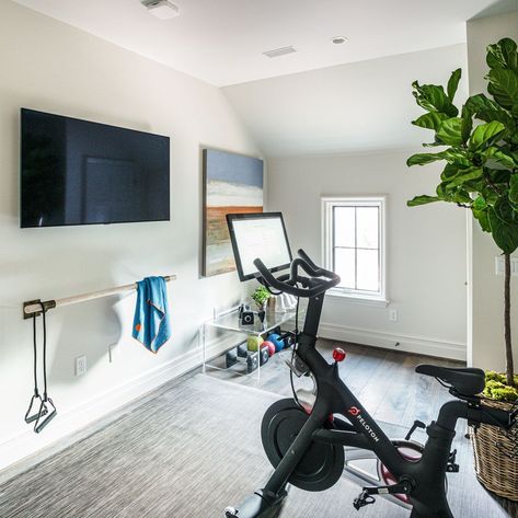 Home Yoga Room, Workout Room Home, Basement Gym, Gym Room At Home, Home Gym Decor, Home Yoga, Yoga Space, Home Gym Design, Gym Room