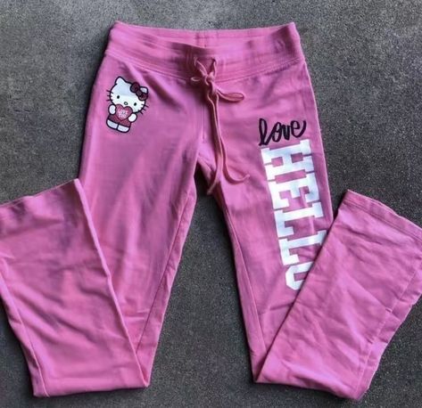 Yoga Flare Pants, Mcbling Fashion, Kitty Clothes, Hello Kitty Clothes, 2000s Clothes, Pink Hello Kitty, 2000s Fashion Outfits, Baggy Pants, Swaggy Outfits