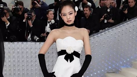 Jennie Cannes, Kpop Dress, Gala Fashion, Fashion Gal, Fashion Fail, Gala Dresses, Themed Outfits, Cannes Film Festival, Celebrity Dresses