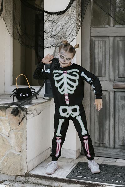 Children's Skeleton Costume, size 116-128 Child Skeleton, Hawaiian Costume, Cupcake Accessories, Birthday Accessories, Skeleton Costume, Event Hall, Costume For Kids, Balloon Gift, Confetti Party