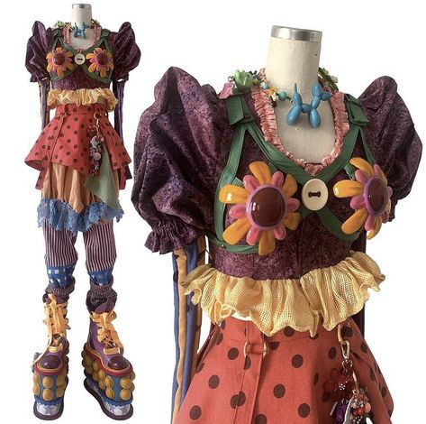 Clowncore Outfit, Maximalist Outfit, Silly Clothes, Clown Clothes, Funky Outfits, Japanese Street, Poses References, Taco Bell, Japanese Street Fashion