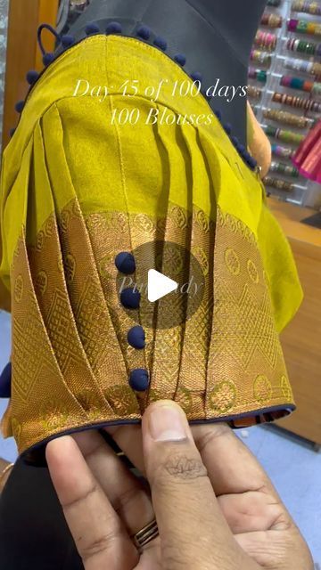 Trendy Blouse Patterns, Simple Saree Blouse Designs, Exclusive Blouse Designs, Plain Blouse Designs, Latest Blouse Neck Designs, Long Blouse Designs, Patch Work Blouse Designs, Cotton Blouse Design, Instagram Plan