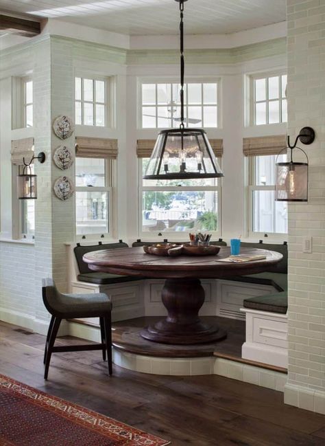 Kitchen Dining Room Combo, Nook Bench, Breakfast Nook Table, Nook Table, Shingle Style Homes, Dining Room Combo, Dream Kitchens, Kitchen Nook, Built In Bench