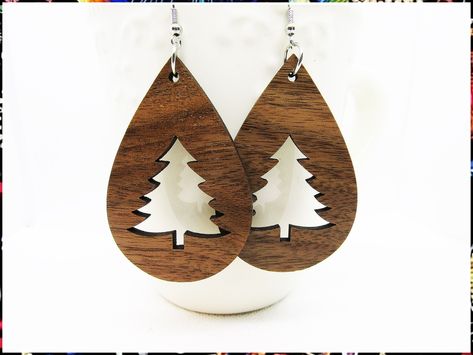 Christmas Earrings - Be Awesome - Stop Looking! Get all your needs fulfilled from one of the leading online stores. Christmas Earrings Handmade, Laser Cut Wood Earrings, Wood Earring, Earrings Wood, Laser Cut Earrings, Tree Earrings, Earrings Teardrop, Christmas Tree Earrings, Earring Tree