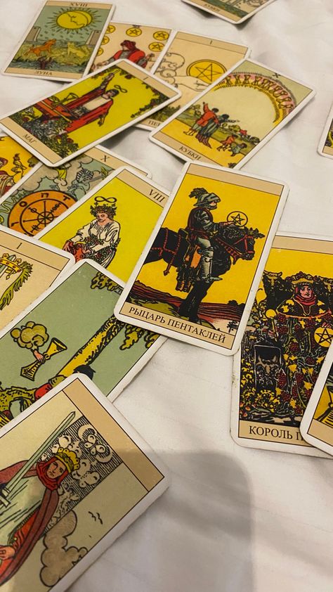 Tarot Cards Reading, Cards Reading, Reading Aesthetic, Reading Tarot Cards, Card Reading, Tarot Cards, Reading