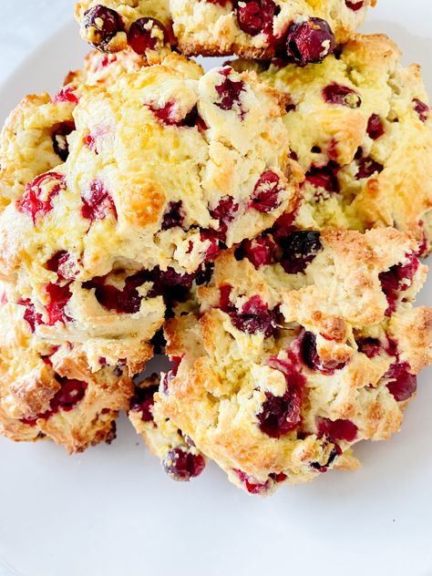 Cranberry Orange Scones, Gluten Free Scones, Cranberry Scones, Orange Scones, Gluten Free Pastry, Gf Breakfast, Cranberry Recipes, Gluten Free Sweets, Gluten Free Recipes Easy