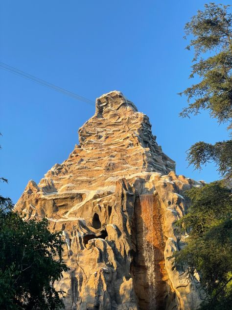 Matterhorn Mountain, Disneyland Ca, Disneyland Anaheim, Disney Photo Ideas, Disney Photos, Anaheim, Vintage Disney, Best Memories, Walt Disney