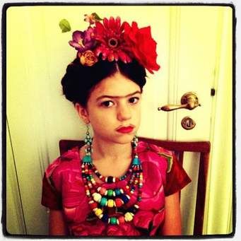 MyWay Frida Kahlo Makeup, Frida Kahlo Flower Crown, Mexican Fancy Dress, Mexican Makeup, Red Flower Headband, Frida Style, Rose Flower Headband, Frida Kahlo Style, Makeup Accesories