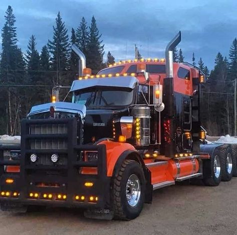 Trucks Of World on Instagram: “Amazing W900 😍💕 #kenworthw900 #w900 #kenworth #kenworthtrucks #truck #trucks #trucker #trucking #diesel #instatruck #instatrucks…” Custom Big Rig, Customised Trucks, Tractor Trailer Truck, Kenworth W900, Heavy Haul, Custom Big Rigs, Show Trucks, Heavy Duty Trucks, Kenworth Trucks