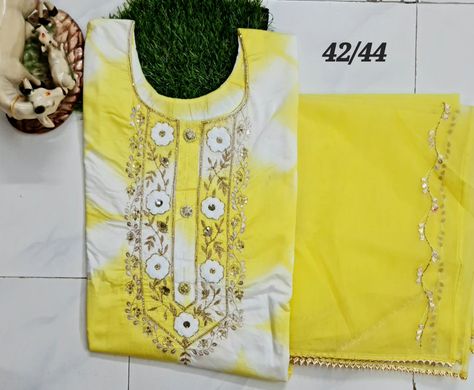 Premium quality muslin stuff kurti with *handwork with* linning with 3/4 sleeve with organza dupatta with gotta nd jari border Sizes mention on pics *42/44/xl/2xl* *LENGTH-47* *1595/&free*....⁵⁹rs11 Kurti Embroidery, Embroidery Fashion Detail, Embroidery On Kurtis, Kurti Embroidery Design, Organza Dupatta, Embroidery Fashion, Embroidery Work, Fashion Details, Alexander Mcqueen Scarf