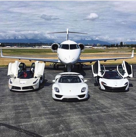 Photos Of Cars And Jets With Matching Colors: They Are Just Too Cute - Car Talk - Nigeria Cavo Tagoo Mykonos, Jet Privé, Luxury Lifestyle Couple, Luxury Lifestyle Girly, Luxury Boat, Fast Life, Luxury Lifestyle Fashion, Luxury Lifestyle Women, Luxurious Cars