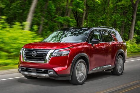 4 Best Midsize SUVs for Towing in 2022 - CARFAX Pathfinder Car, Things For My Car, Nissan Suvs, Best Midsize Suv, Cheap Suv, Monster Garage, California Road Trip Itinerary, Fuel Efficient Cars, Ford Suv