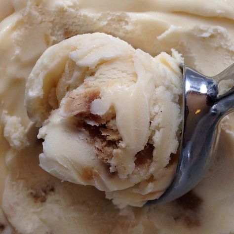 Sticky Toffee Pudding Ice Cream | Jeni's Splendid Ice Creams at Home Pudding Ice Cream Recipe, Toffee Ice Cream, Sundae Recipes, Ice Cream Mix, Pudding Ice Cream, Pecan Ice Cream, Peanut Butter Ice Cream, Toffee Pudding, Ice Cream At Home