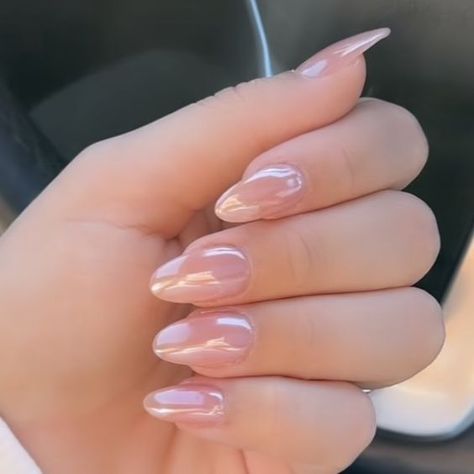 Iridescent French Tip Nails Almond, Sheer Pink Chrome Nails, Milky Nails, Subtle Nails, Simple Gel Nails, Pretty Gel Nails, Soft Nails, Girls Nails, Minimalist Nails