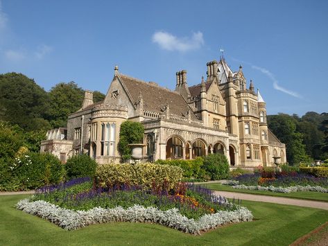 house | Tyntesfield house, a splendid neo-gothic mansion in … | Flickr Tyntesfield House, Cottage Mansion, Beautiful Mansions, Building References, Gothic Revival House, Mansion Aesthetic, Gothic Mansion, Mansion Exterior, English Manor Houses