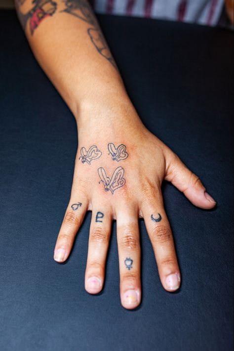 Tattoo  hand Alice In Wonderland Bread And Butterfly, Bread And Butterfly Alice In Wonderland, Bread Butterfly Tattoo, Bread Butterfly Alice In Wonderland Tattoo, Bread And Butterfly Tattoo, Alice In Wonderland Butterfly Tattoo, Alice In Wonderland Hand Tattoo, Alice In Wonderland Butterfly, Simple Alice In Wonderland Tattoo