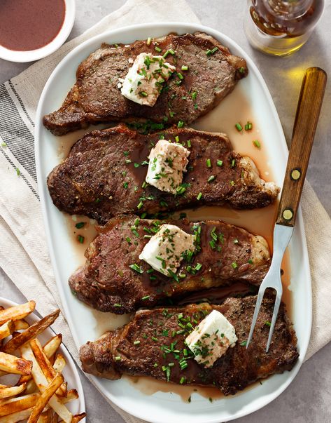 Boursin Steak, Steak With Boursin Cheese, Boursin Cheese Recipes Steak, Steak In Pan With Butter, Sirloin Steak Pan Seared, Garlic Butter Sirloin Steak, Steak With Compound Butter, Boursin Cheese Recipes, Pan Seared Steak