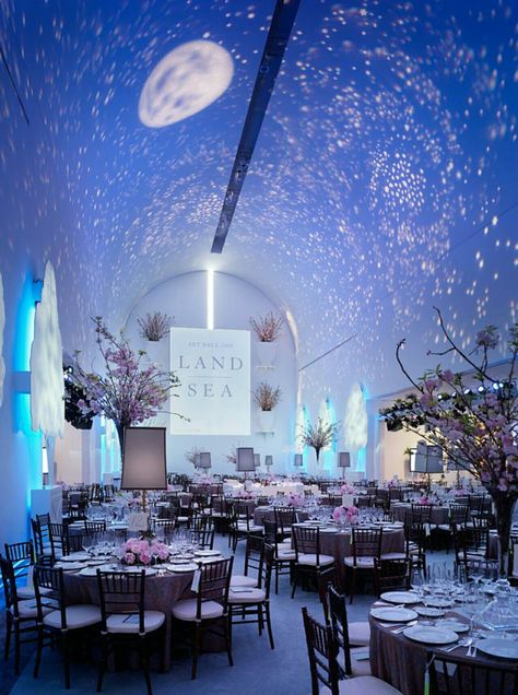 Loving the gala decorations!   Picture courtesy of Pinterest Starry Night Wedding Theme, Navy Blue Wedding Theme, Star Themed Wedding, Celestial Wedding Theme, Starry Wedding, Themed Wedding Decorations, Galaxy Wedding, Debut Ideas, Starry Night Wedding