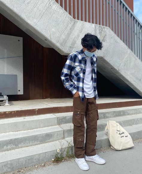 HSV👁✨’s Instagram profile post: “Clean fit with blue flannel and brown maverik cargo pants and Neutral Grey Aj1’s by @jimmymp3s ✨🎋 Would you wear this fit ?…” Blue Flannel Outfits Men, Guys Streetwear Outfits, Streetwear Fashion Boys, Blue Flannel Outfit, Outfits Men Streetwear, Trendy Boy Outfits, Flannel Outfits, Street Style Outfits Men, Mens Fashion Streetwear