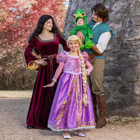 Check out https://www.pinterest.com/disneyfamily/disney-halloween/ for more Disney Family Halloween Costumes! #halloween #disneyfamily #UP #costume Family Tangled Costumes, Tangled Halloween Costume Family, Rapunzel Family Costume, Tangled Family Halloween Costumes, Tangled Family Costume, Tangled Costume Adult, Rapunzel Mother Gothel Costume, Tangled Costumes, Rupunzle Family Costume