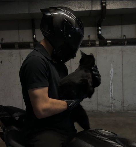 Masked Men Aesthetic, Motorcycle Boys, Biker Guys, Muka Lelaki, Motorcycle Guy, Hot Biker Guys, Motorcross Bike, Bike Aesthetic, Gentleman Aesthetic