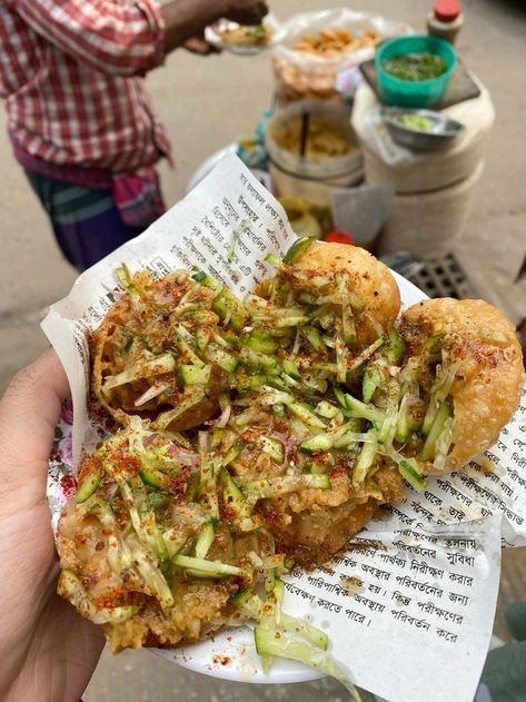 Bengali Street Food, Street Food Snap, Bangladesh Food, Street Food Indian, Indian Fast Food, Delicious Food Image, Bangladeshi Food, Desi Street Food, Food Captions