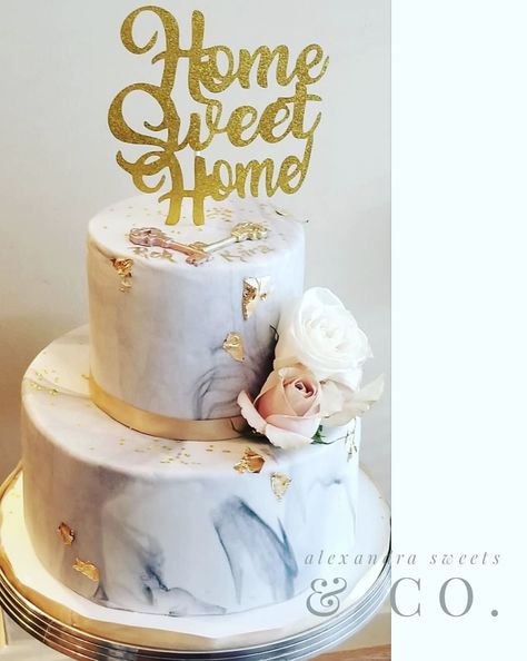 Housewarming Cakes, New Home Cake Designs, Housewarming Cake Ideas, Housewarming Cake, Cake Cafe, Elegant Birthday Cakes, Baptism Cake, Housewarming Party, Baby Girl Room