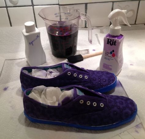 Dye Painted Sneakers – Rit Dye Rit Fabric Dye, Dye Shoes, Painted Shoes Diy, Plastic Table Cover, How To Dye Shoes, Rit Dye, Diy Sneakers, Painted Sneakers, Brush Paint