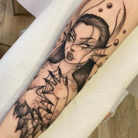 Siren Tattoos For Women, Blackwork Mermaid Tattoo, Mystical Mermaid Tattoo, Dark Siren Tattoo, Creepy Mermaid Tattoo, Gothic Mermaid Tattoo, Mermaid Tattoo Designs Sirens, Illustrative Blackwork Tattoo, Siren Tattoo Design